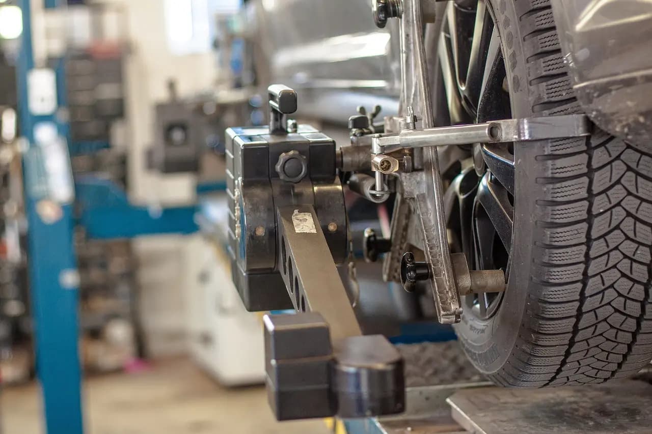Schnelle und sichere Reparaturen bei einer Autowerkstatt in der Nähe – meister-job