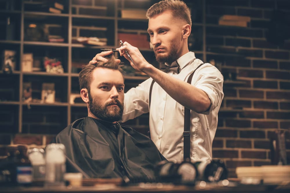 Friseureinrichtung mit integrierter Wellness & Spa Einrichtung vom Profi