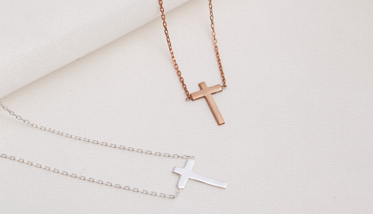 Kreuzketten von Czarina Jewellery: Zeitlose Eleganz und Stil für jeden Anlass